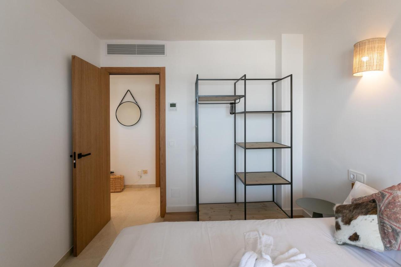 Beachfront Holiday Apartment Lotja 7 - Grupo Berna Colonia de Sant Jordi Eksteriør billede