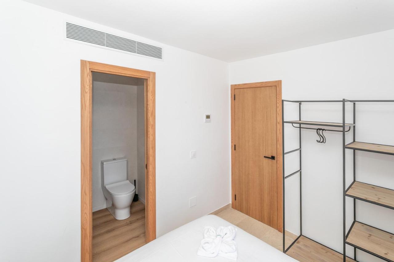 Beachfront Holiday Apartment Lotja 7 - Grupo Berna Colonia de Sant Jordi Eksteriør billede